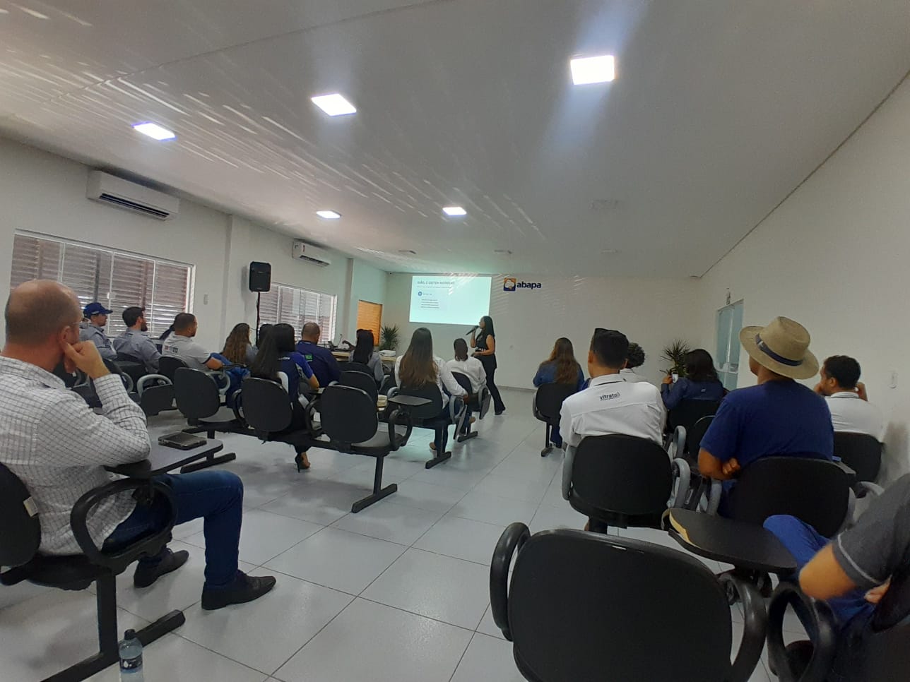 Do feeling aos dados: inteligência artificial transforma a gestão de pessoas no agronegócio